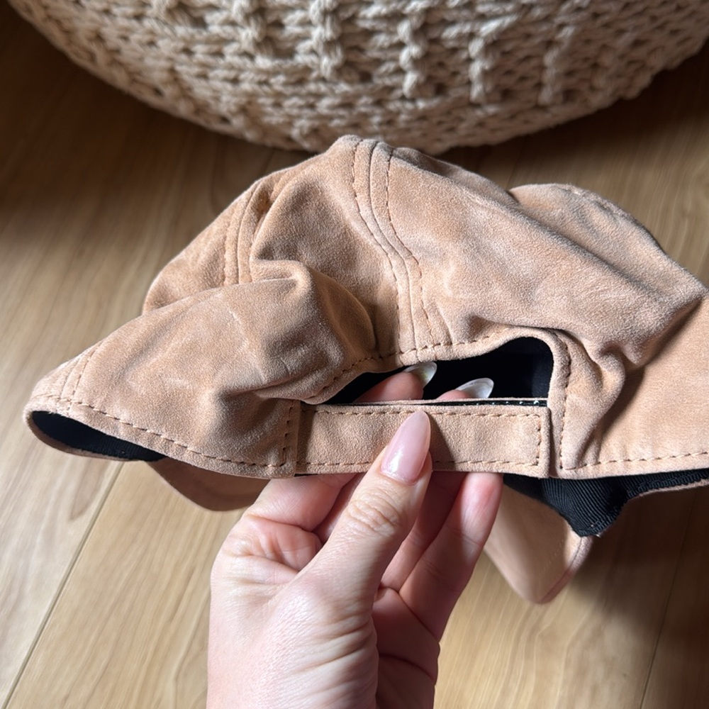 Chanel Suede Goatskin CC Cap - Picture 5 of 7